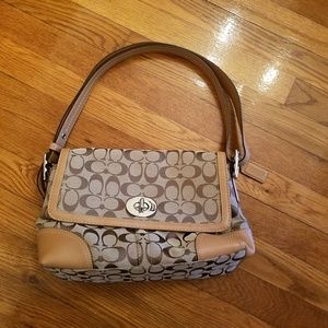 Coach Hampton Signature Khaki Shoulder Bag EUC
